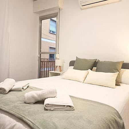 Modern Plaza De Toros Apartment With Free Parking Granada Exterior foto