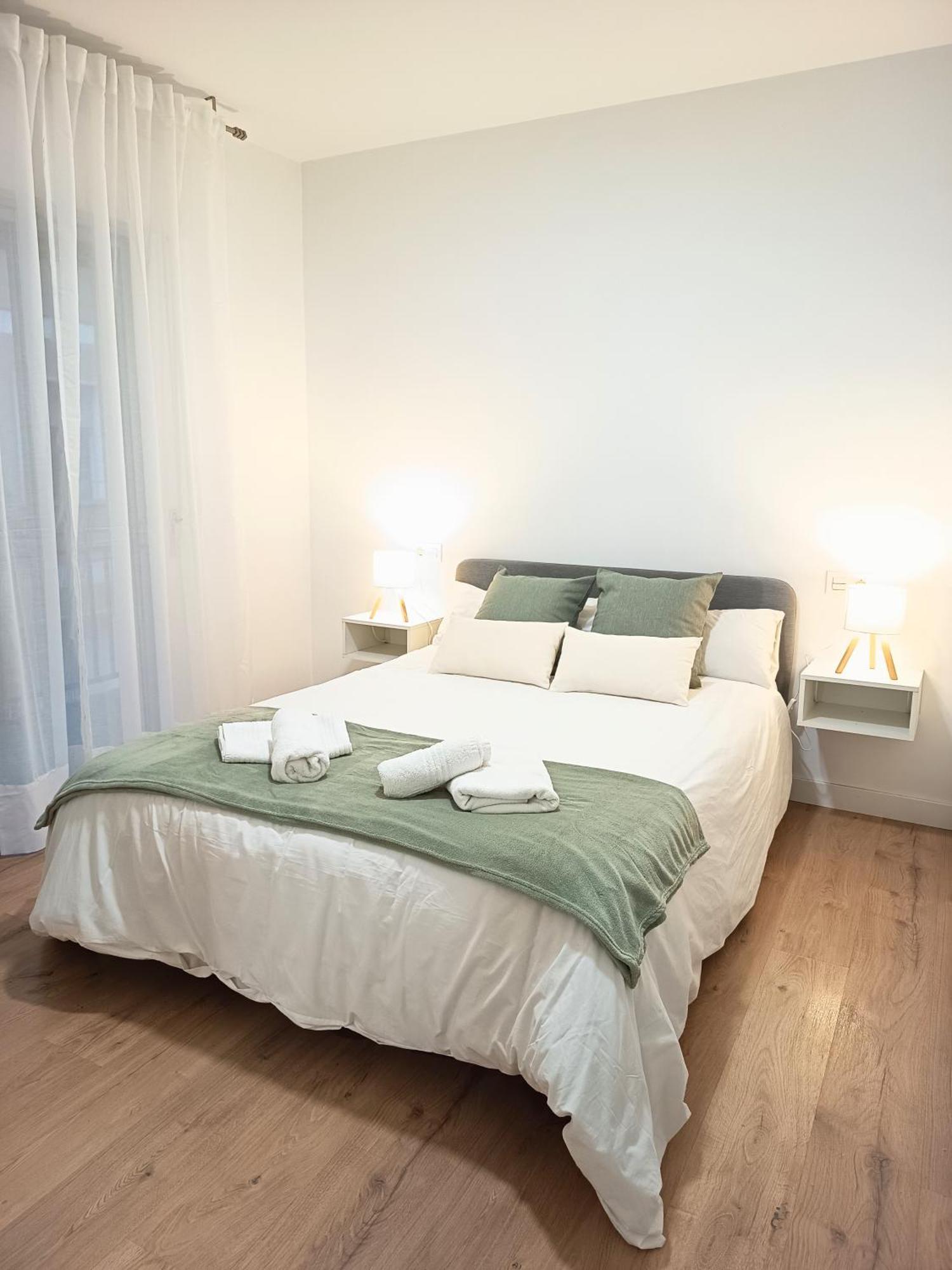 Modern Plaza De Toros Apartment With Free Parking Granada Exterior foto